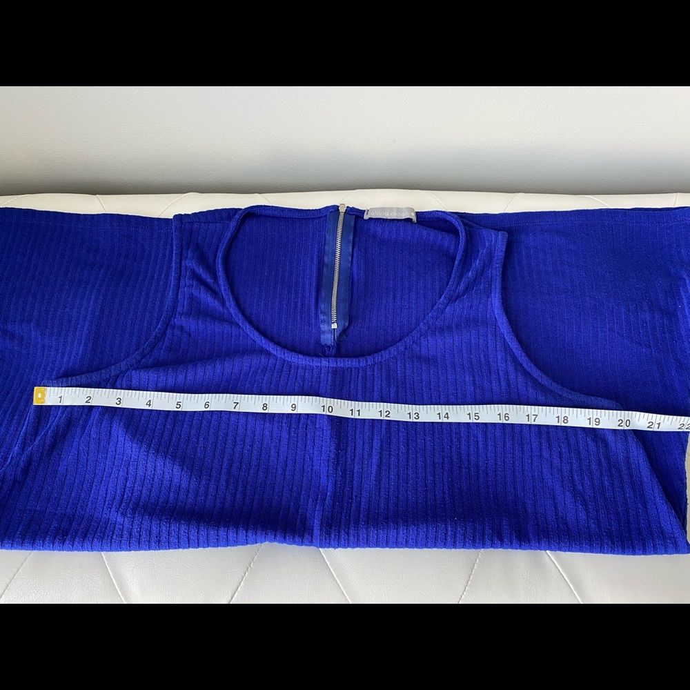 Olivia Moon — Blue tank top with silver zip on the back. - Picture 8 of 10